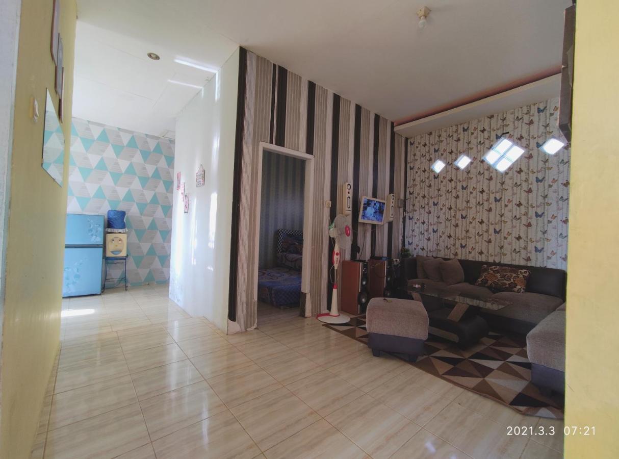 فيلا Puncak Pinus And Pool باتو المظهر الخارجي الصورة
