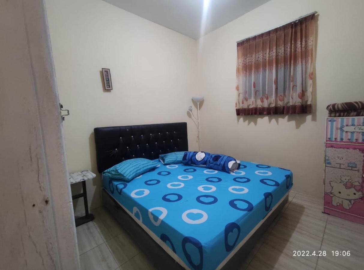 فيلا Puncak Pinus And Pool باتو المظهر الخارجي الصورة
